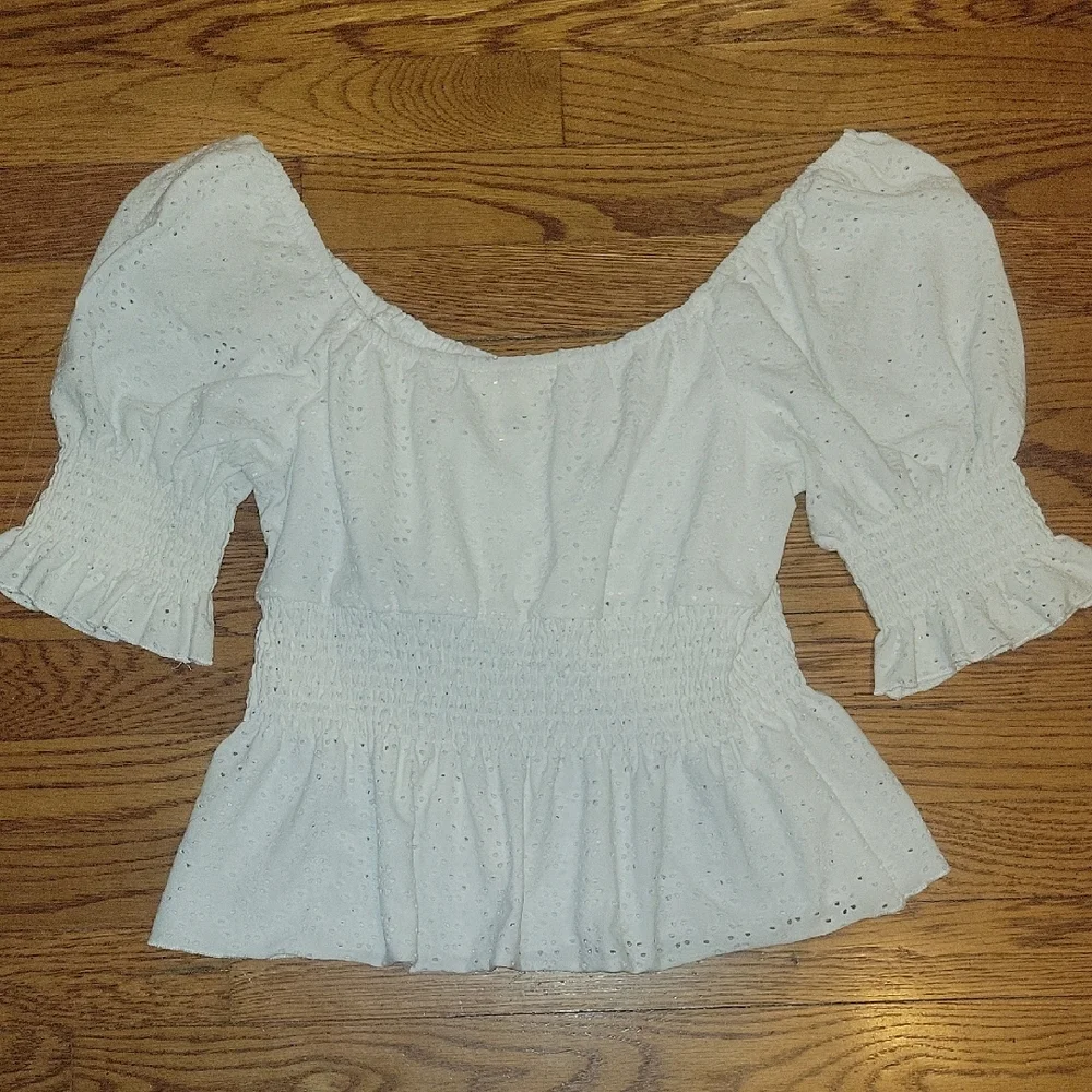 White Eyelet Women's Top - Picture 4 of 5